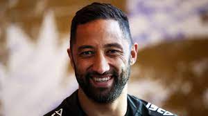 Learn how rich is he in this year and how he spends. Nrl 2021 South Sydney Rabbitohs Benji Marshall Signs Wayne Bennett Nrl Transfers Contracts Signings Fox Sports