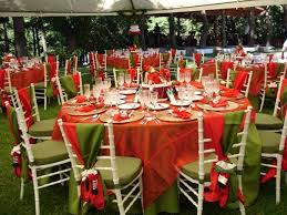 Decorations can be placed on lions, lionesses and cubs to make their image even more pretty! Christmas Party Todo Bsquare Rentals El Salvador Christmas Party Table Decorations Christmas