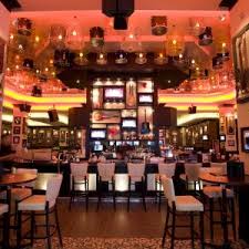 Our highly acclaimed chefs are devoted to creating unforgettable culinary experiences in our specialty restaurants. Hard Rock Cafe BucureÈti RezervÄ O MasÄ Online Restaurant Evenimente Din Herastrau