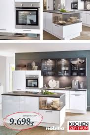 Kuchenkombination Mit Glas Elementen Haus Kuchen Kuche Kuche Mit Insel