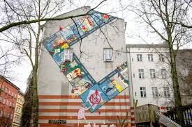 1 für adressen und telefonnummern. Berlin Not For Sale Graffiti And Street Art Goethe Institut