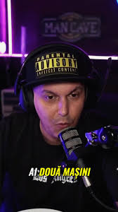 Erika Isac e supărată ca i se atrage atenția ca face feminism performativ.  Respectul față de alte persoane este primul pas. #erikaiesc #boohoo  #respect #muzica #romania