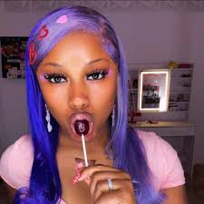 What apps can I use to invest in S&P 500?