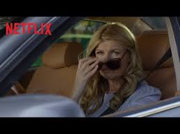Cast connie britton, eric bana. Dirty John 1x01 Betretbare Traume Approachable Dreams Mit Episodenkritik