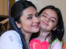 Yeh Hai Mohabbatein Ruhi Celebrates 8th Birthday
