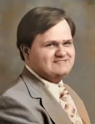 Dean Loy's Instagram, Twitter & Facebook