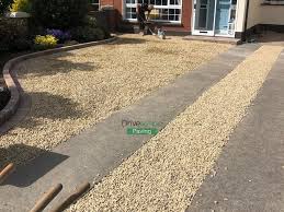 Driveway edging gravel driveway driveway landscaping modern landscaping landscaping design pebble driveway rock driveway front invite guests in with the top 40 best driveway edging ideas. Gravel Driveway With Rustic Brick Border In Dunboyne Co Meath Drivescape Paving