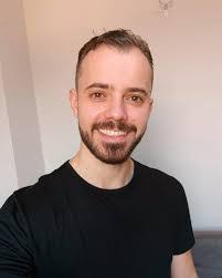 Zach Fahey's Instagram, Twitter & Facebook