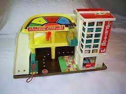 70 S Toys Vintage 70 S Fisher Price Car Parking Garage Toy W Elevator Ramps Fun 70s Toys Old Fashioned Toys Toys