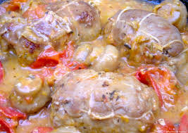 Recette Paupiettes De Veau Aux Tomates Et Au Vin Blanc Recette En 2020 Recette Paupiette Paupiette De Veau Recettes Paupiettes De Veau