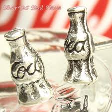 楽天市場 シルバーピアス cocaの文字が入った瓶がカワイイ コーラcokeの空きビンのスタッドピアス シルバー925 silver925 シルバーアクセサリー スタッドピアス レディースピアス アクセサリーのyukatanゆかたん ピアス シルバー ピアス レディース シルバー