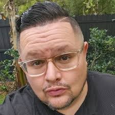 Kyle Drummer's Instagram, Twitter & Facebook