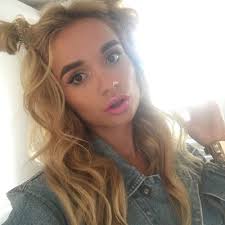 Veronica Simpson (@vijaysmithk)