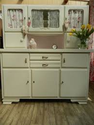 Kuchenbuffet Mit Vitrine Oma S Kuchenschrank S Kuchenbuffet Kuchenschrank Mit Omas Vitrine In 2020 Kitchen Cabinets Kitchen Buffet Kitchen Cabinets Makeover