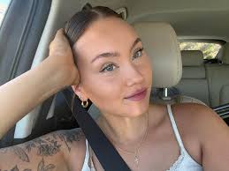 Is anyone in the Escondido/San Marcos area?? I'm moving there today and it  would be cool to meet some new people. Add my Instagram @whsokol!