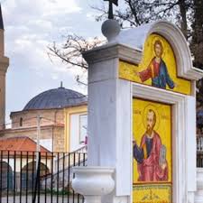 To πάρτι της αποφοίτησης από το λύκειο σηματοδοτεί το τέλος μίας εποχής για την παρέα. To Bhma Toy Apostoloy Payloy Sth Beroia