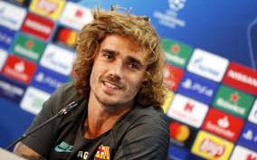 Champion du monde ⭐️⭐️ et parrain de l'association @unriencesttout. Griezmann My Dream Is The Champions League