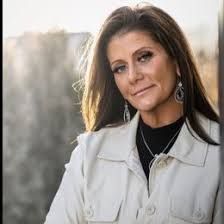 Cheryl Fricke's Instagram, Twitter & Facebook