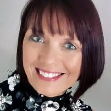 Shout out to our former colleague, Noeleen McCreanor who received a HPMA  national Outstanding Lifetime Achievement award for her dedication and  commitment to healthcare HR 🎉⭐️ Well done Noeleen 🏆