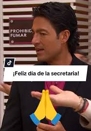 Feliz Día de la Secretaria: Celebración Bilingüe