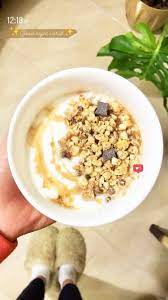 Late Night Snack Greek Yogurt With Homemade Granola Instagram Healthy Late Night Snacks Food Late Night Snacks