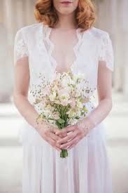Suchen sie nach einem einfachen brautkleid, das beim stil keine kompromisse eingeht? Elegant Verspielte Brautkleider Im Vintage Stil Von Fraulein Liebe