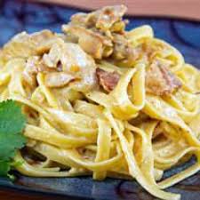 Creamy Fettuccini Carbonara Recipe Carbonara Recipe Cooking Fettuccini