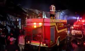 Danydanger off (24 jul 2019 18:41) * tsundere lover. Pabrik Roti Di Cirebon Terbakar 7 Mobil Damkar Dikerahkan Padamkan Api Bagian 1