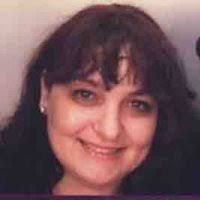 Elizabeth Enyart's Instagram, Twitter & Facebook