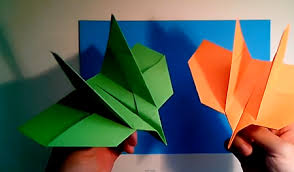 Siguiendo las instrucciones que hemos dejado a os recordamos que el otro día explicamos por pasos, cómo hacer estrellas de papel con una mayor dificultad que la figura que vamos a hacer hoy. Como Hacer Un Avion Boomerang De Papel Que Vuelve