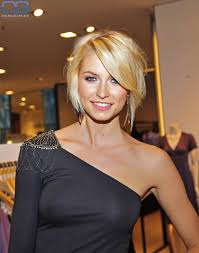 imagem relacionada styling kurzes haar haar styling haarschnitt ideen