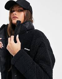 Maybe you would like to learn more about one of these? Columbia Lodge Baffled Schwarze Jacke Aus Sherpa Fleece Asos