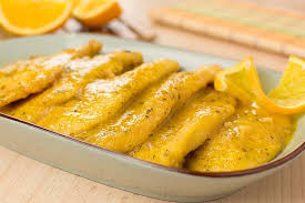 Salpimienta los filetes de pollo y extiende 4 sobre la tabla. Receta De Pollo Con Salsa De Naranja Pollo En Salsa Recetas De Pechuga De Pollo Faciles Filete De Pollo