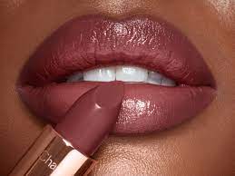 I suggest you prep your lips well by exfoliating and moisturizing before going in with the lipstick, especially if you have dry lips. A Dreamy Nude Lipstick For Dark Skin Charlotte Tilbury
