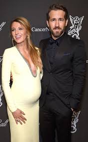 Wow Pregnant Blake Lively Stuns In Plunging Neckline Blake Lively Pregnant Blake Lively Baby Blake Lively