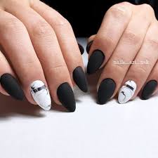 Almond Short Almond Shaped Matte Black Nails 39 Breathtaking Designs For Almond Nails To Refresh Your Look Matte Nails Design Trendy Nails Black Nail Designs