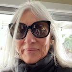 Kari Lacy's Instagram, Twitter & Facebook