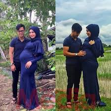 Karena menggambar itu gambar 3 dimensi yang mudah. Gambar Sedondon Rona Navy Blue Sama Suami Sempena Raya Comelnya Ibu Mengandung Izreen Azminda Media Hiburan