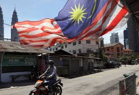 Sebenarnya mereka sangat realistis dan income di malaysia relatif tinggi, ini yang menyebabkan kesadaran akan pentingnya pendidikan anak bangsa di sabah butuh perhatian khusus. Terapkan Lockdown Malaysia Hanya Izinkan Dua Orang Untuk Setiap Keluarga Berbelanja Okezone News