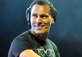 Tiësto, alias Tijs Michiel Verwest was born the 17th of January 1969 in Breda, Netherlands. He is DJ and producer. In 2002, he is in top 3 of magazine “DJ ... - 0731_dj-tiesto_400x280-1ipnkaz