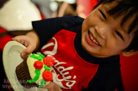 Cupcakes by Sonja's Sweet Sessions Put Smiles