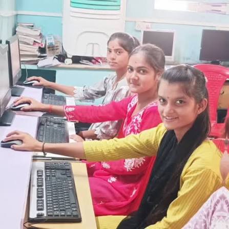 Computer Operator Computer India Office Girl