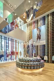 uniqlo 311 oxford street 2016 wonderwall uniqlo store design oxford street