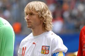 Christian eriksen says he was the black sheep at tottenham for being very honest over running his contract down at the club. Inter Mailand Jose Mourinho Lockte Pavel Nedved Doch Der Tscheche Wollte Juve Nicht Hintergehen