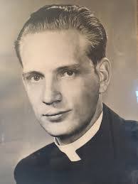 Roy Butts's Instagram, Twitter & Facebook