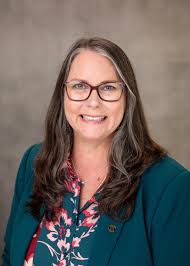 Carmen Larson's Instagram, Twitter & Facebook