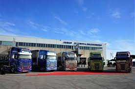 Jump to navigation jump to search. Hingucker Auf Italiens Strassen Lkw Zubehor Und Styling News Unterwegs Auf Der Autobahn Reisen Rasten Tanken Shoppen Erholen Unterhalten