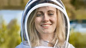 Vodafone partners with ApisProtect to support beekeepers