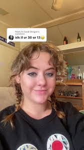 Sarah Bogan's Instagram, Twitter & Facebook