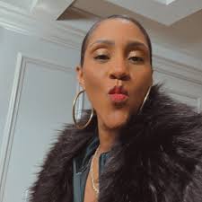 There are very few pictures of me & my sister together. We took this one in  June of 1991. She asked me to stop by her house